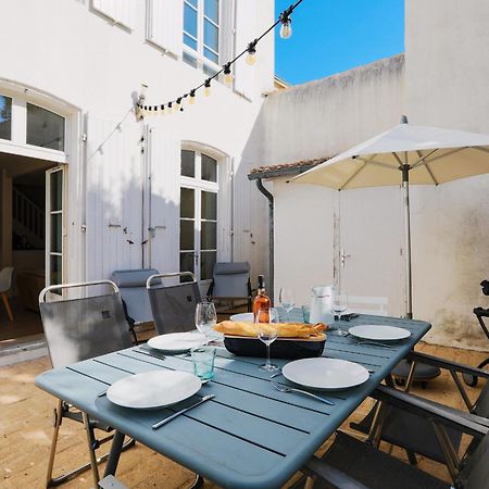 Duplex Joliment Decore Et Sa Cour Ensoleillee Saint-Martin-de-Re Luaran gambar
